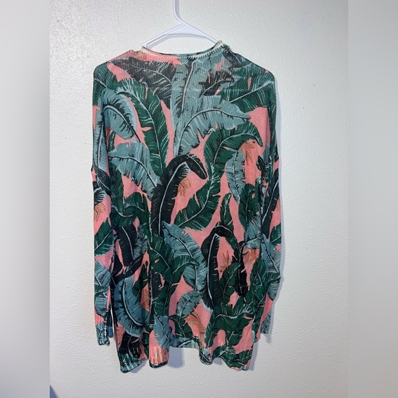 Mumu Bonfire Sweater in Beverly Barbie - Picture 5 of 5